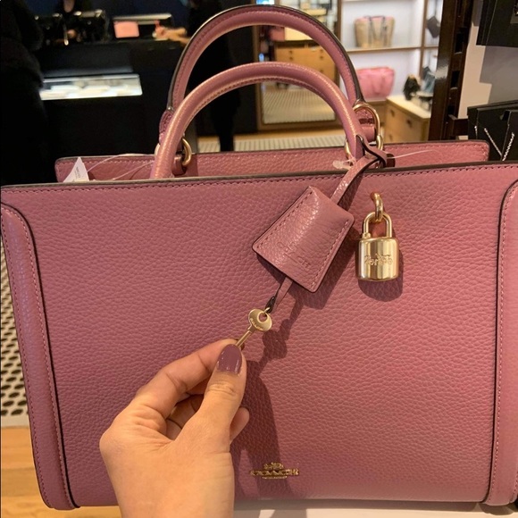 COACH PURSE WITH LOCK AND KEY - Picture 2 of 13